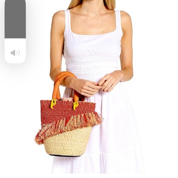 AAKS Tia Raffia Bucket bag - Picture 2 of 8